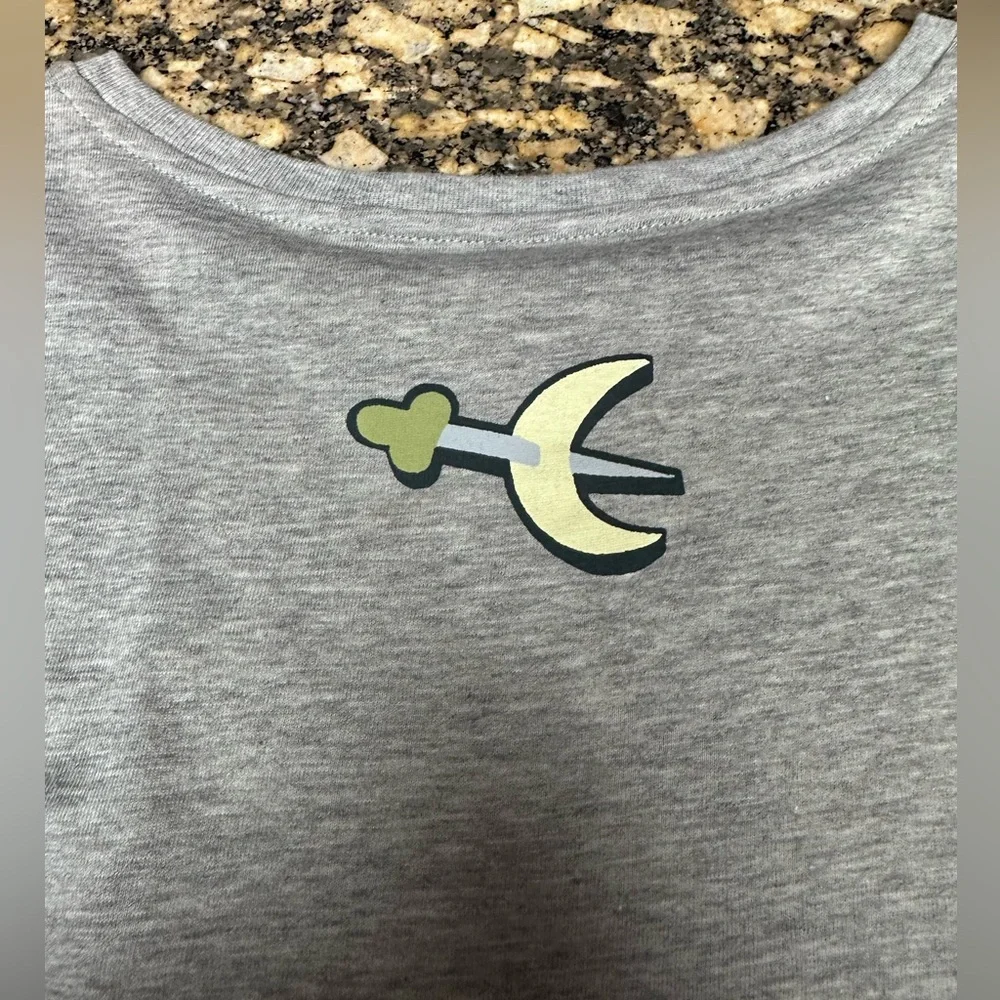 Gucci Gray Tee with Yellow and Pink Graphic - Picture 6 of 6